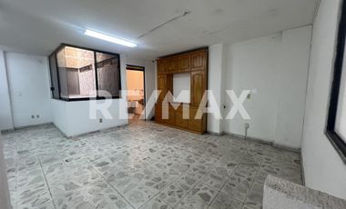 EDIFICIO DE OFICINAS Y LOCALES COMERCIALES EN VENTA CERCA DE PLAZA PUERTA LA VICTORIA, QUERÉTARO - (3)