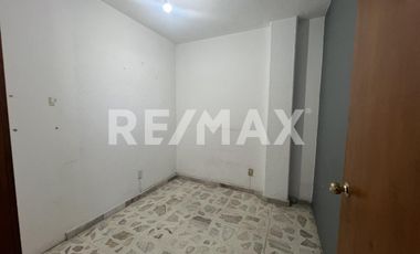 EDIFICIO DE OFICINAS Y LOCALES COMERCIALES EN VENTA CERCA DE PLAZA PUERTA LA VICTORIA, QUERÉTARO - (3)