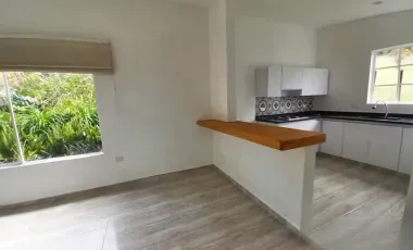 Finca en marinilla de 12.000m2 con 207m2 construidos