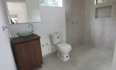 Finca en marinilla de 12.000m2 con 207m2 construidos