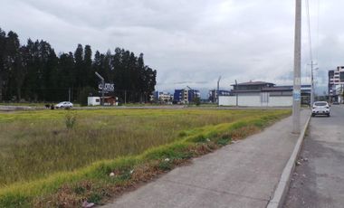 TERRENO EN VENTA EN URB. BUSINESS CENTER, RIOBAMBA
