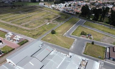 TERRENO EN VENTA EN URB. BUSINESS CENTER, RIOBAMBA