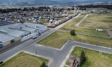 TERRENO EN VENTA EN URB. BUSINESS CENTER, RIOBAMBA
