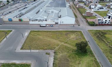 TERRENO EN VENTA EN URB. BUSINESS CENTER, RIOBAMBA