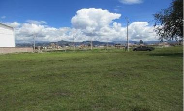 TERRENO EN VENTA EN URB. BUSINESS CENTER, RIOBAMBA