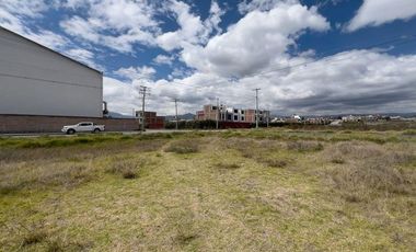 TERRENO EN VENTA EN URB. BUSINESS CENTER, RIOBAMBA