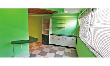 Venta Oficinas 4 Privados  - 2 Baños  Membrillar