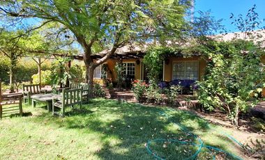 Venta  casa patronal y campo 6,75 Has Santa Cruz