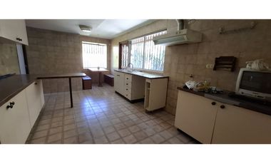 Vende Casa  Bombero Villalobos 3d 3b Potencial comercial