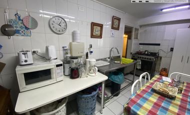 Propiedad comercial en avenida Freire.