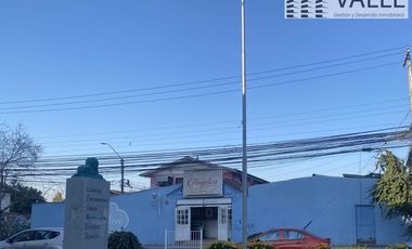 Propiedad comercial en avenida Freire.