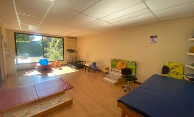 Casa comercial en Barrio el Tenis