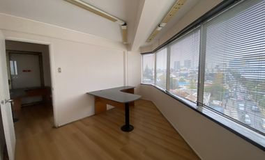 Oficinas en arriendo..