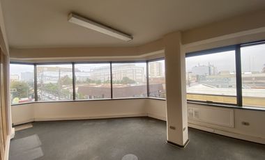 Oficinas en arriendo..