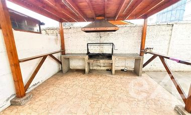 Departamento en Venta en O. Manuel Umaña con Arica