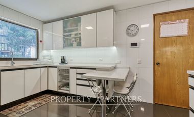 Cómoda, amplia y linda casa, en excelente ubicación