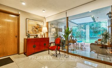 Cómoda, amplia y linda casa, en excelente ubicación