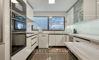 Cómoda, amplia y linda casa, en excelente ubicación