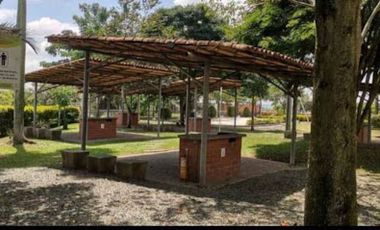VENTA de CASA RESIDENCIAL en PEREIRA