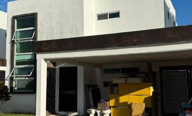 Venta de casa en Fraccionamiento Vistancias