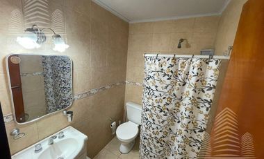 Excelente departamento 2 ambientes con cochera cubierta!!