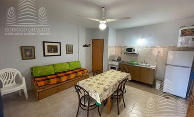 Excelente departamento 2 ambientes con cochera cubierta!!
