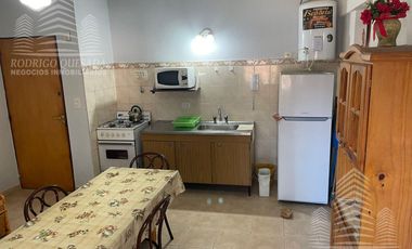Excelente departamento 2 ambientes con cochera cubierta!!