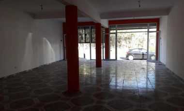 Local en venta - 15 Ambientes - Florencio Varela