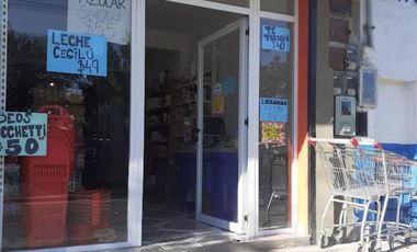 Local en venta - 15 Ambientes - Florencio Varela