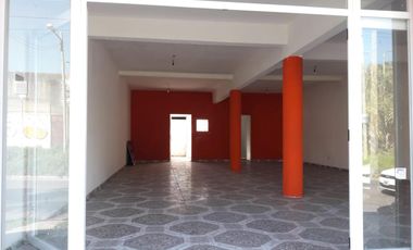 Local en venta - 15 Ambientes - Florencio Varela