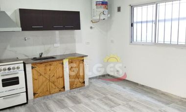 Alquiler de PH 2 ambientes en Ramos Mejia planta baja con patio
