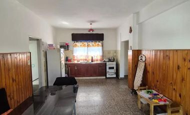 PH en venta - 3 Dormitorios 1 Baño - Ciudadela