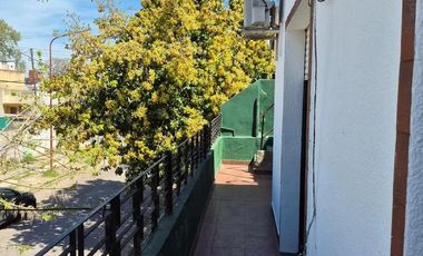 PH en venta - 3 Dormitorios 1 Baño - Ciudadela