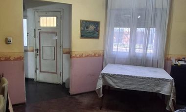 OPORTUNIDAD - ESQUINA COMERCIAL - EVA PERON AL 5200