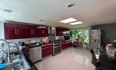 Casa en Venta para Remodelar / Jardines del Pedregal