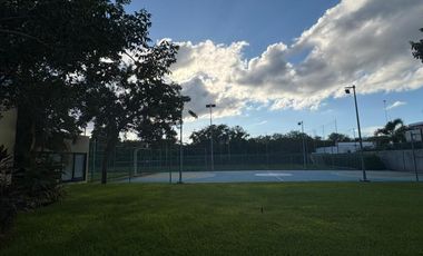 CASA  AMUEBLADA EN PRIVADA RESIDENCIAL UBICADA EN CONKAL, YUCATÁN