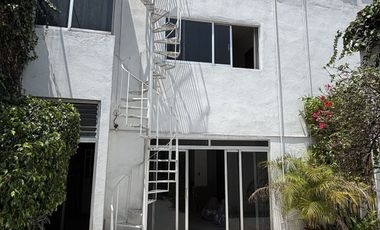 Casa en Venta con locales comerciales Santa María Malinalco  Azcapotzalco
