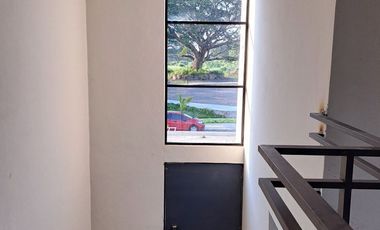 Casa en RENTA de 3 Recámaras, con vista al jardín al Norte de Colima