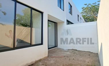 Casa en RENTA de 3 Recámaras, con vista al jardín al Norte de Colima