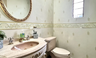 RENTA DE CASA CON JARDÍN EN COLONIA LOMAS DE TECAMACHALCO