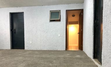 CASA EN VENTA CON SEGURIDAD EN HACIENDA DE LAS PALMAS,  INTERLOMAS