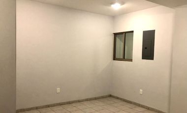 CASA EN VENTA CON SEGURIDAD EN HACIENDA DE LAS PALMAS,  INTERLOMAS