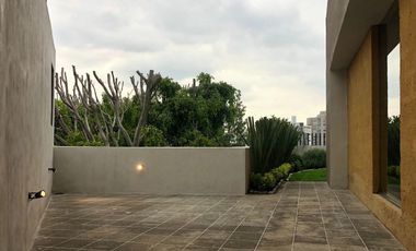 CASA EN VENTA CON SEGURIDAD EN HACIENDA DE LAS PALMAS,  INTERLOMAS