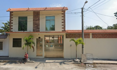 Casa en venta en Veracruz  ideal para salón de eventos Col. Playa Linda