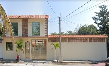 Casa en venta en Veracruz  ideal para salón de eventos Col. Playa Linda