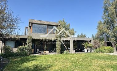 VENTA CASA EN PIEDRA ROJA. MEDITERRANEA 5 DORMITORIOS