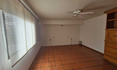 CASA EN VENTA EN LOMAS 4TA. SECC.