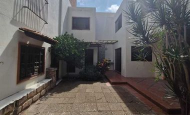 CASA EN VENTA EN LOMAS 4TA. SECC.