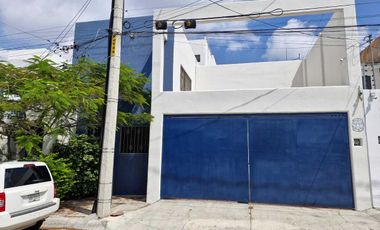 CASA EN VENTA EN LOMAS 4TA. SECC.