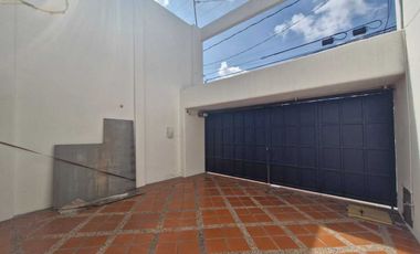 CASA EN VENTA EN LOMAS 4TA. SECC.